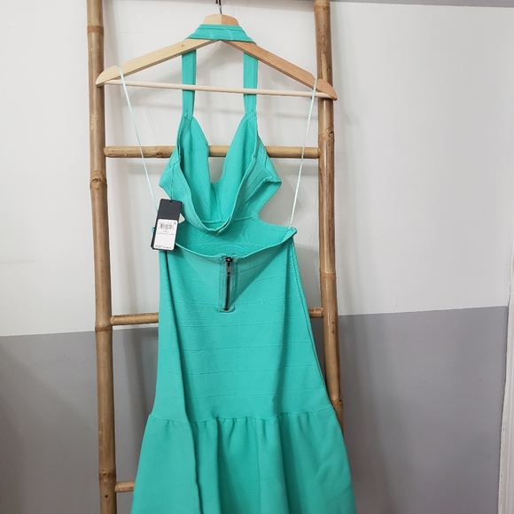 NEW Guess halter open back dress - Picture 2 of 4